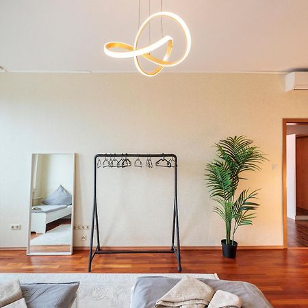 86Qm - 3 Rooms - Central - Rhm Apartments Hannover Bagian luar foto