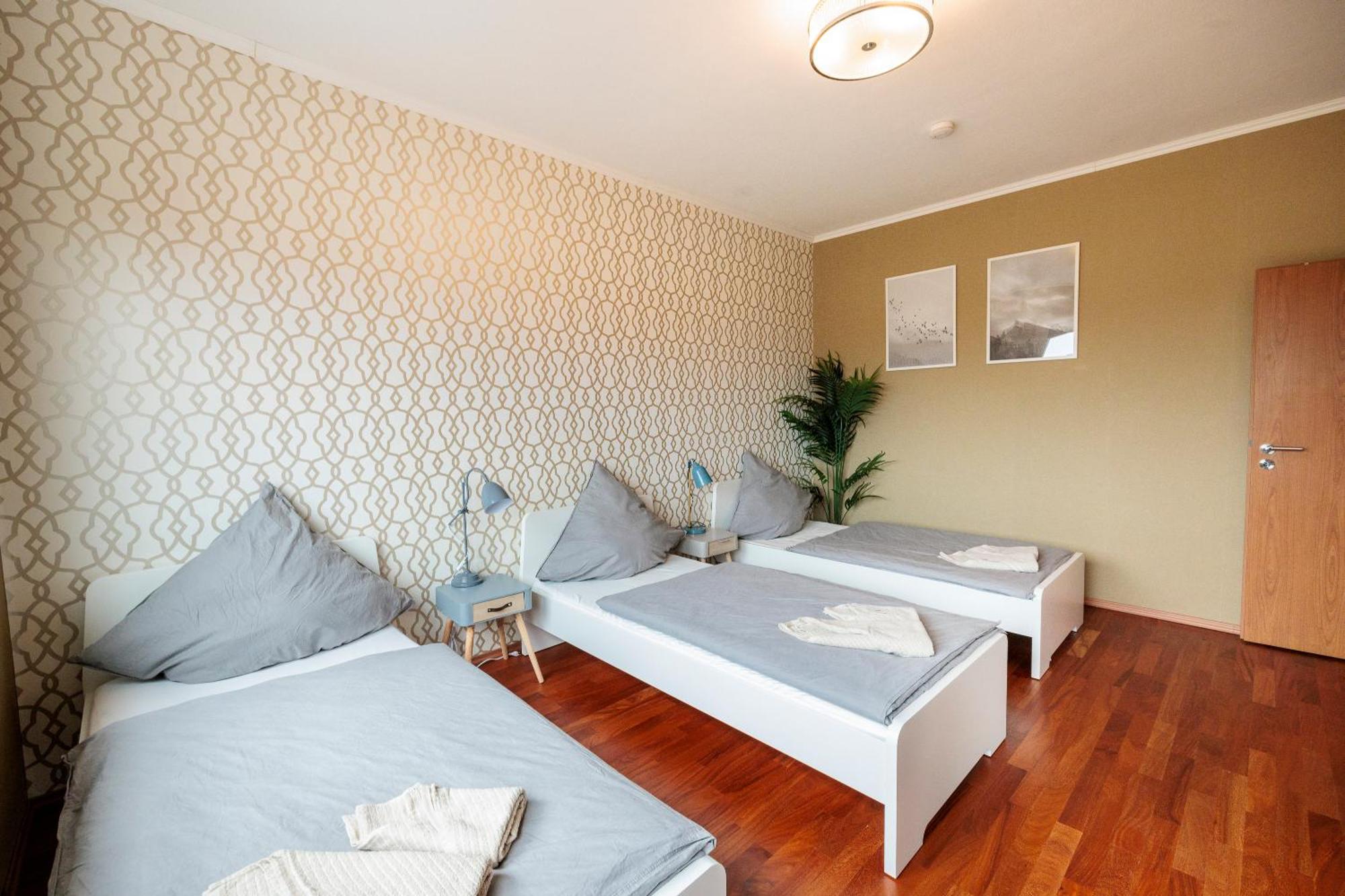 86Qm - 3 Rooms - Central - Rhm Apartments Hannover Bagian luar foto