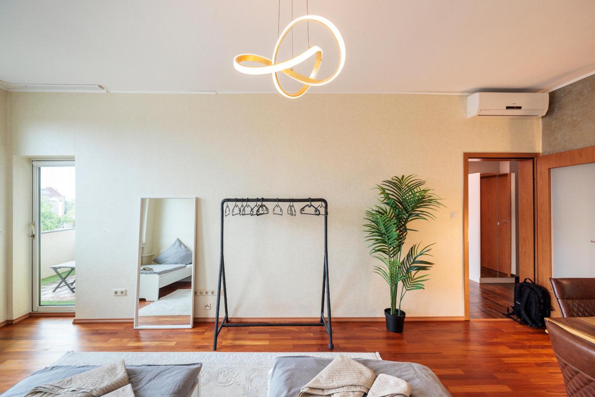 86Qm - 3 Rooms - Central - Rhm Apartments Hannover Bagian luar foto