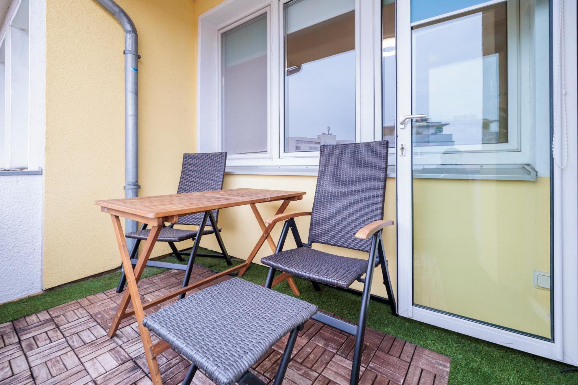 86Qm - 3 Rooms - Central - Rhm Apartments Hannover Bagian luar foto